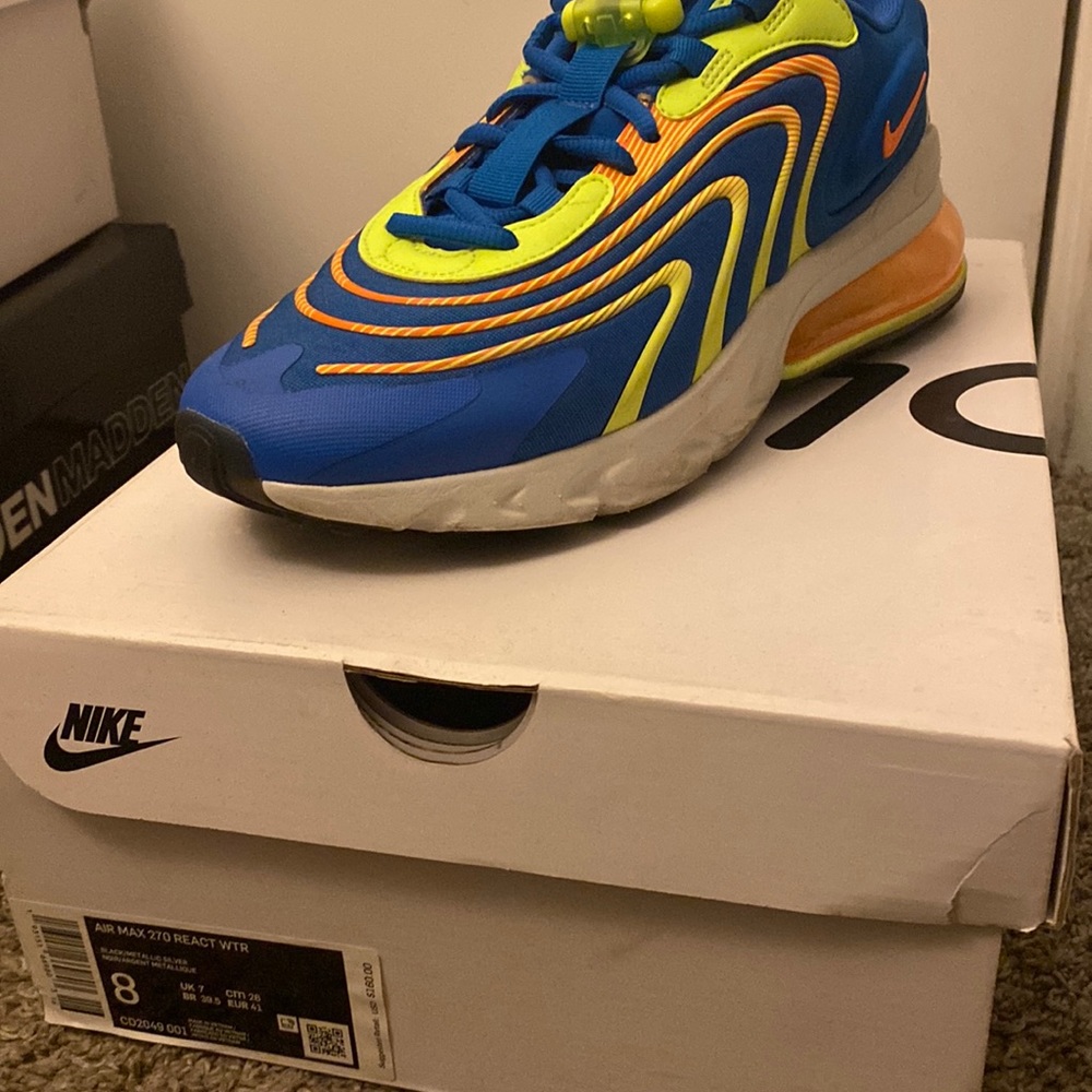 Nike air max 270 react.